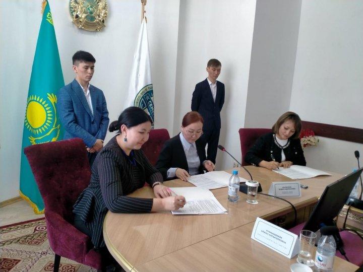 Компланарная модель  обучения «Школа – ВУЗ – Предприятие»
